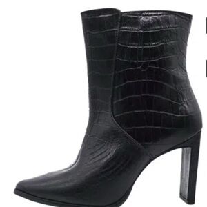 KAANAS Chicago Heel Booties In Black crock Sz 5